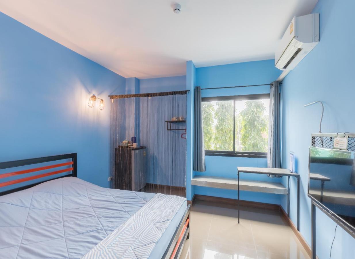 Rumluek Bangkok Bagian luar foto