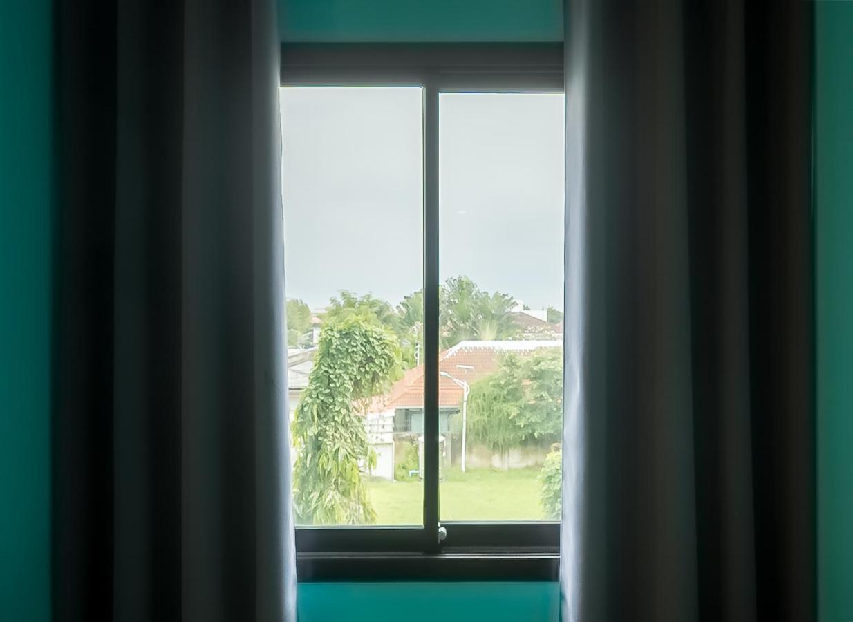 Rumluek Bangkok Bagian luar foto